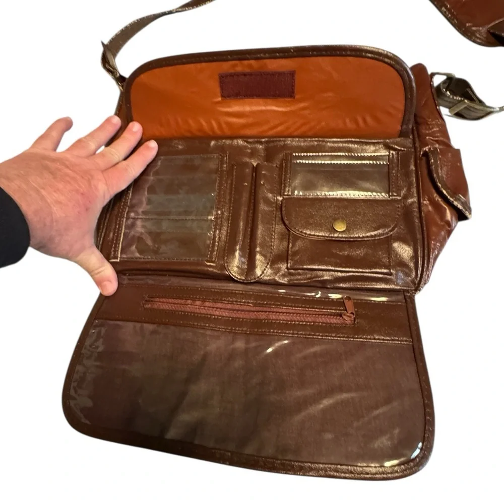 internationale stylish brown
